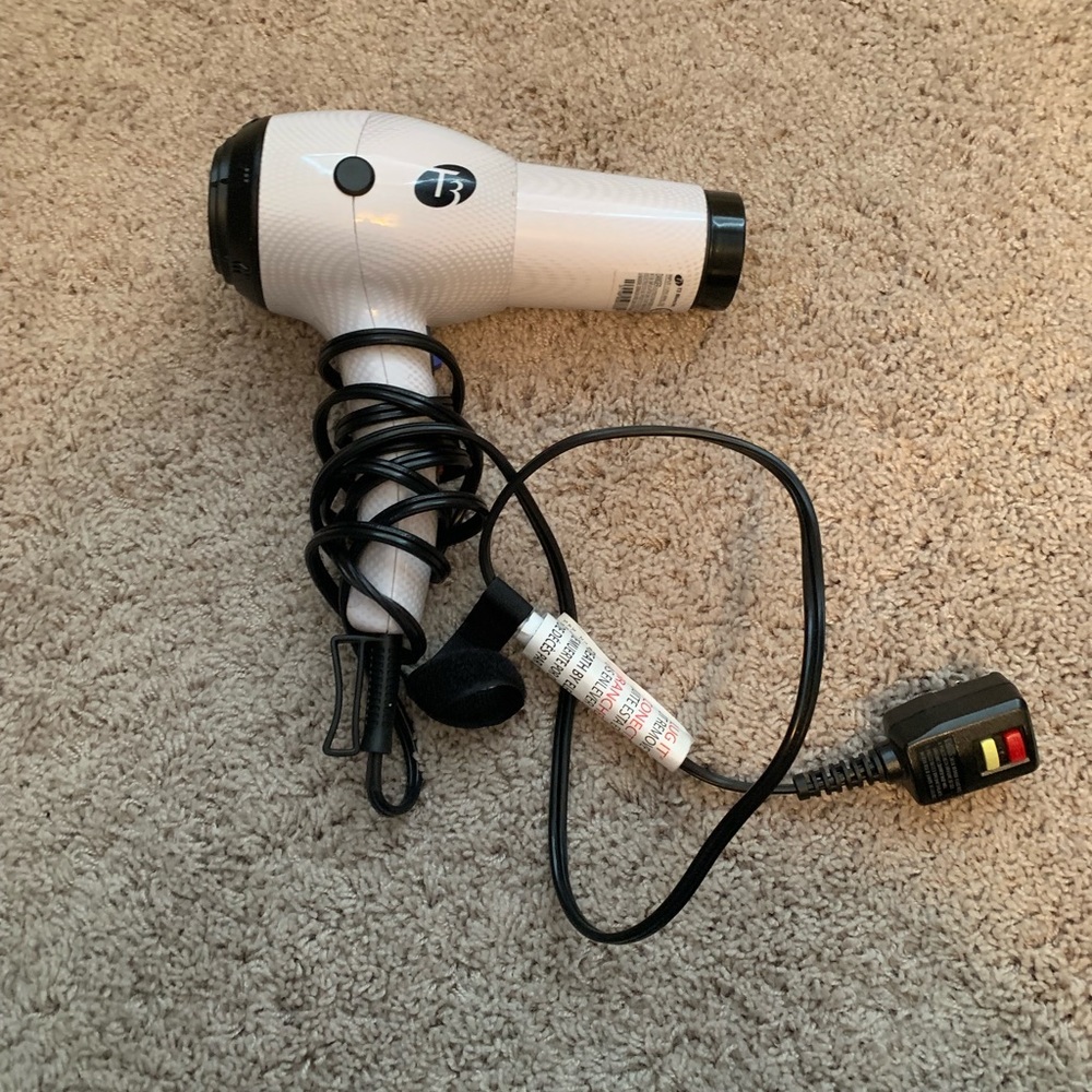 T3 Featherweight Blowdryer